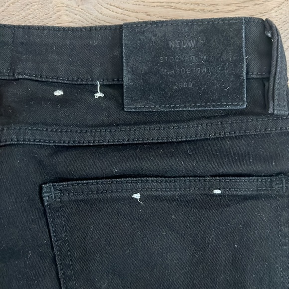 New Men's Neuw Iggy Skinny Jeans in a black stretch denim. - Picture 6 of 7